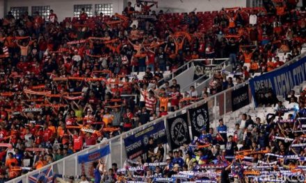 Persija Vs Arema Tercatat Menjadi Laga Dengan Penonton Tertinggi