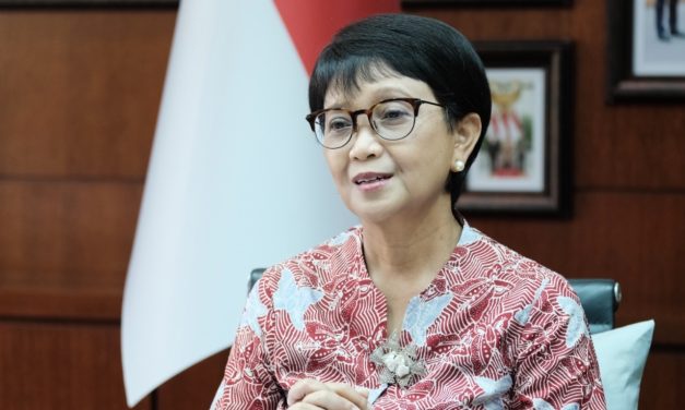 Retno Marsudi Jadi “Champion” Dalam Isu Investasi Air Bersih
