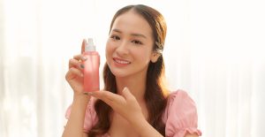 Serum Mist Dan Dewy Look Andalan Kulit Glowing Di Tahun 2026