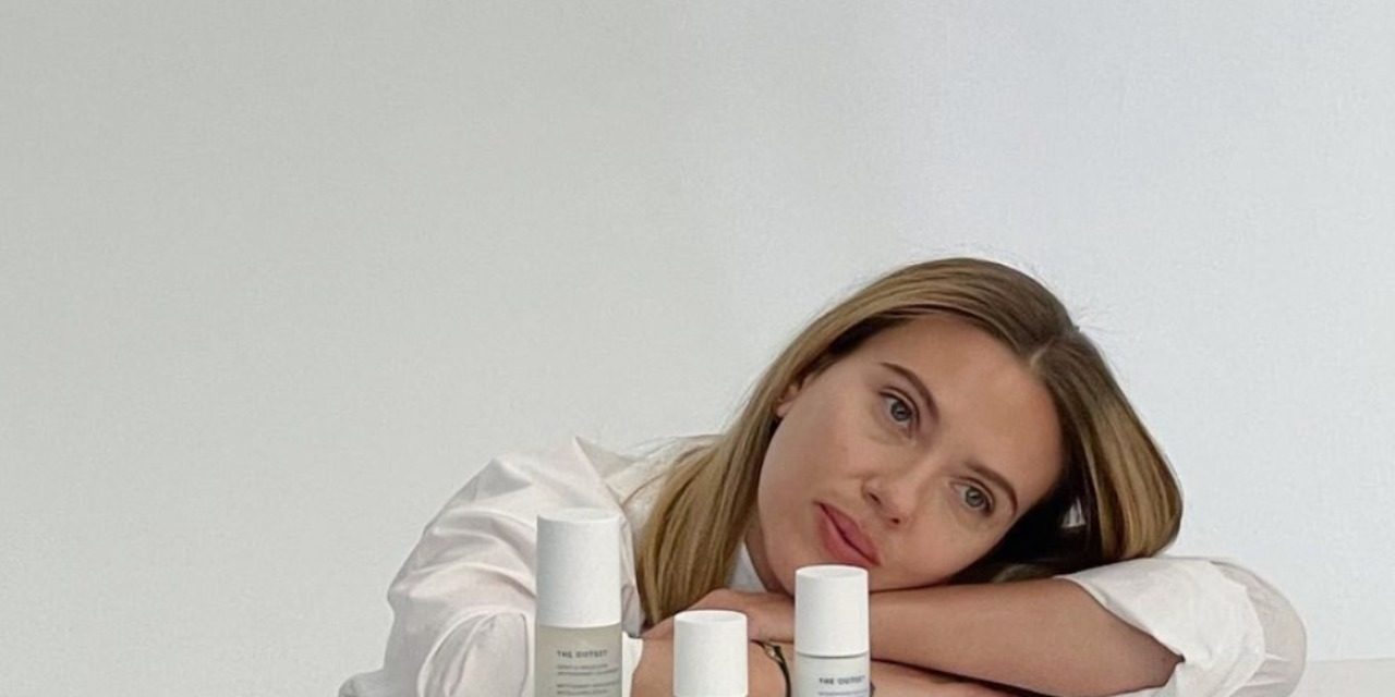 Scarlett Johansson Luncurkan Skincare Kulit Sensitif ‘The Outset’