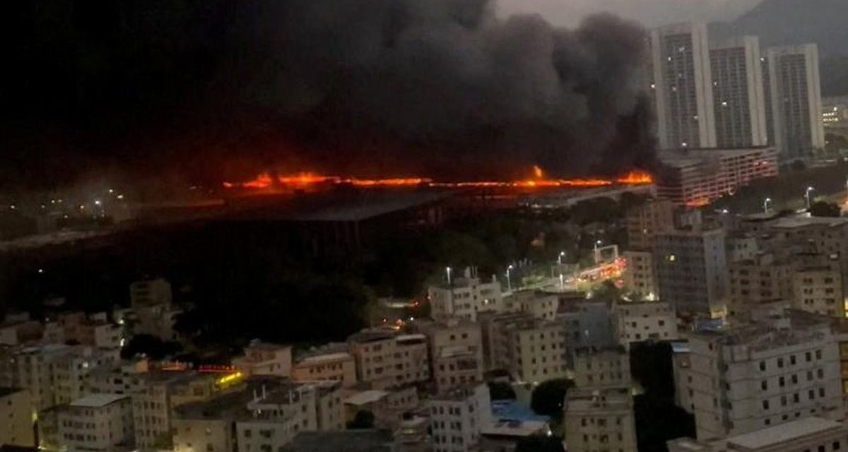 Markas BYD Alami Kebakaran, Pastikan Bukan Dari Baterai EV