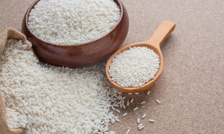 Beras Mentah Ampuh Jadi Penyerap Lembap Alami Di Lemari