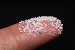 Universitas Oxford Temukan Partikel Mikroplastik Dalam Jantung