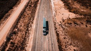 Truk Tanpa Sopir Resmi Layani Rute Lintas Negara Amerika