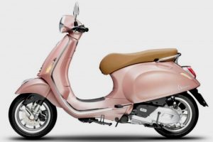 Vespa Primavera Pink Rosa Edisi Terbatas Jadi Pusat Perhatian