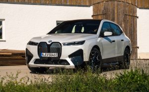 BMW iX: BMW Tambah Jaringan Fast Charging Di Hotel Mewah