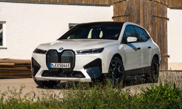 BMW iX: BMW Tambah Jaringan Fast Charging Di Hotel Mewah