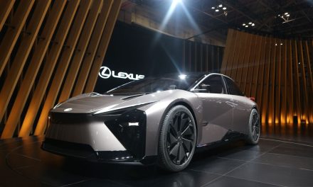 Lexus LF-ZC Bersiap Masuk Pasar, Efisiensi Baterai Dua Kali Lipat