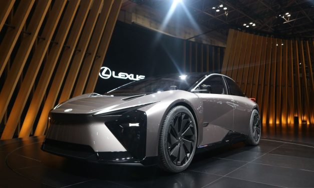 Lexus LF-ZC Bersiap Masuk Pasar, Efisiensi Baterai Dua Kali Lipat