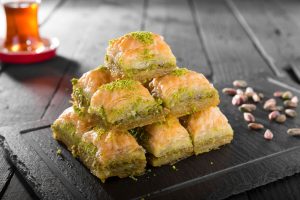 Manisnya Baklava Turki: Pastry Tipis Berbalut Madu Dan Pistachio