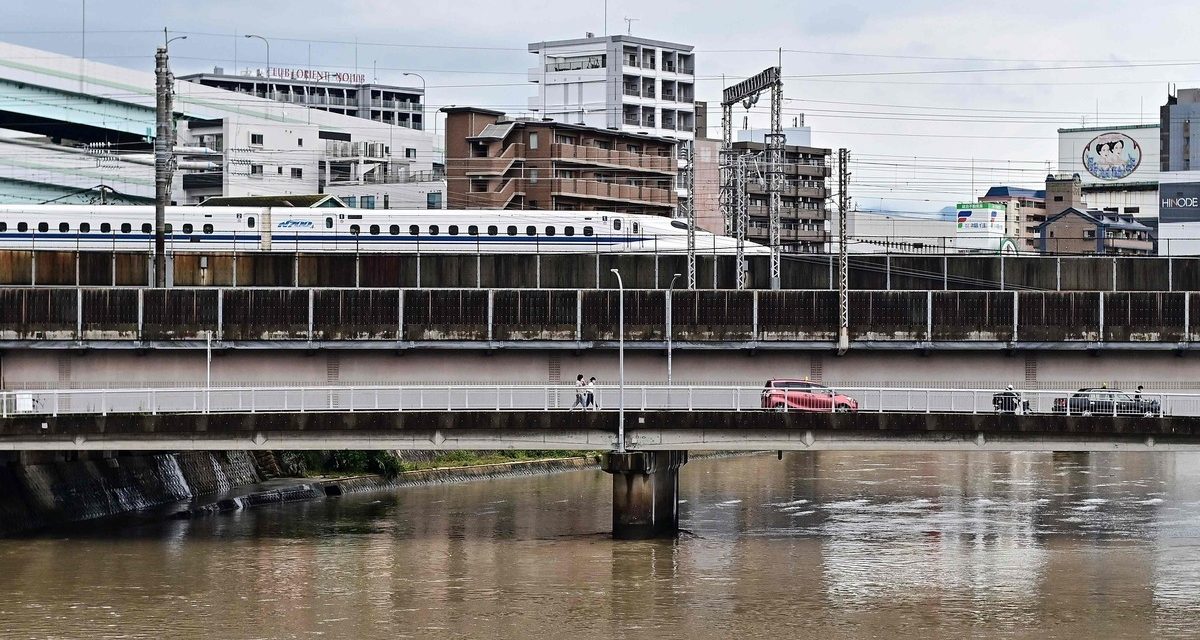 Tokyo Gempa M 6,4, Layanan Shinkansen Sempat Berhenti Total