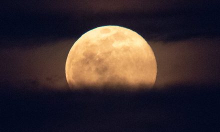 BMKG Deteksi ‘Supermoon’ Langka, Waspada Potensi Banjir Rob