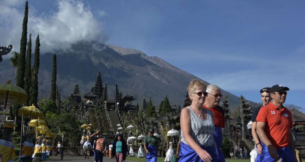 Pemerintah Bali Batasi Kuota Wisatawan Di Area Suci Pura