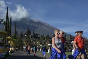 Pemerintah Bali Batasi Kuota Wisatawan Di Area Suci Pura