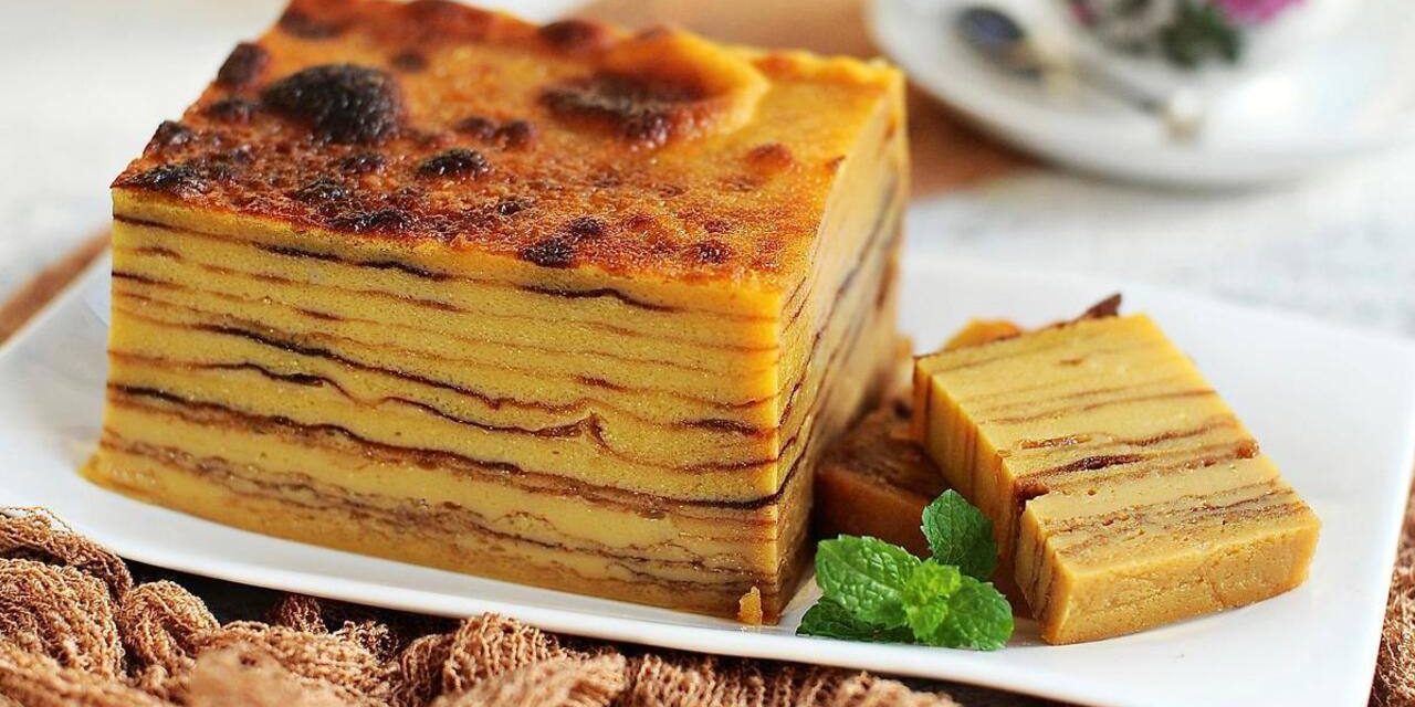 Kue Maksuba Palembang: Lapis Tradisional Kaya Telur Bebek