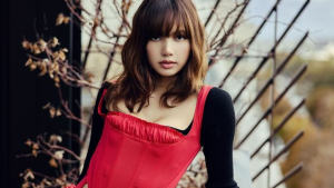 Tiket Fan Meeting Lisa BLACKPINK Di Jakarta Habis 5 Menit!