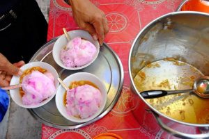Rujak Es Krim Pak Nardi, Kuliner Unik Pedas-Manis Khas Jogja