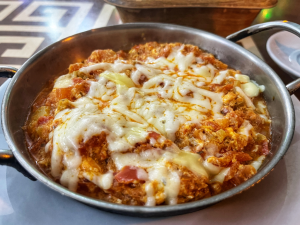 Menikmati Kelembutan Menemen, Orak-Arik Telur Khas Turki