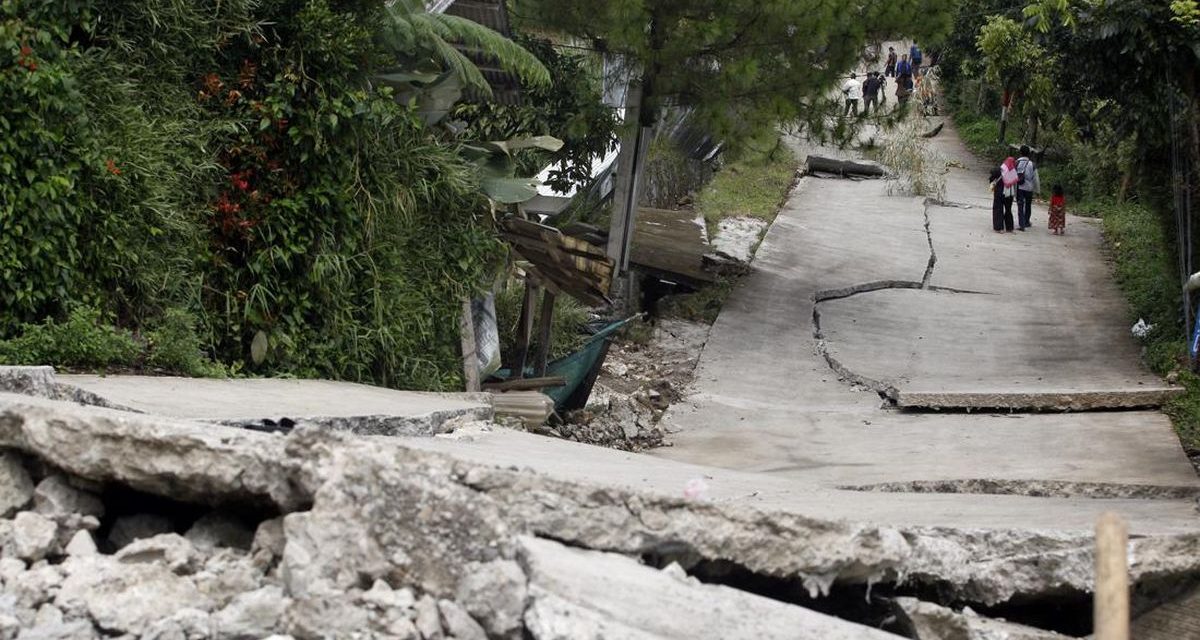 Tanggap Darurat Bencana Tanah Bergerak Ancam Warga Bogor