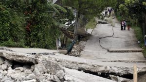 Tanggap Darurat Bencana Tanah Bergerak Ancam Warga Bogor