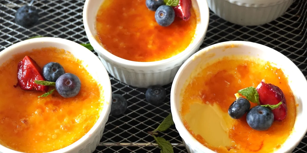 Menjajal Crème Brûlée Lembut Kaya Rasa Dengan Karamel Gula
