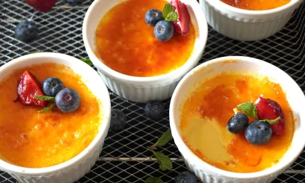 Menjajal Crème Brûlée Lembut Kaya Rasa Dengan Karamel Gula