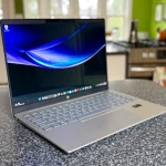 HP Pavilion Plus 14 OLED Resmi Rilis: Layar Visual 2.8K 120Hz