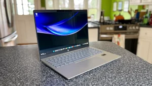 HP Pavilion Plus 14 OLED Resmi Rilis: Layar Visual 2.8K 120Hz