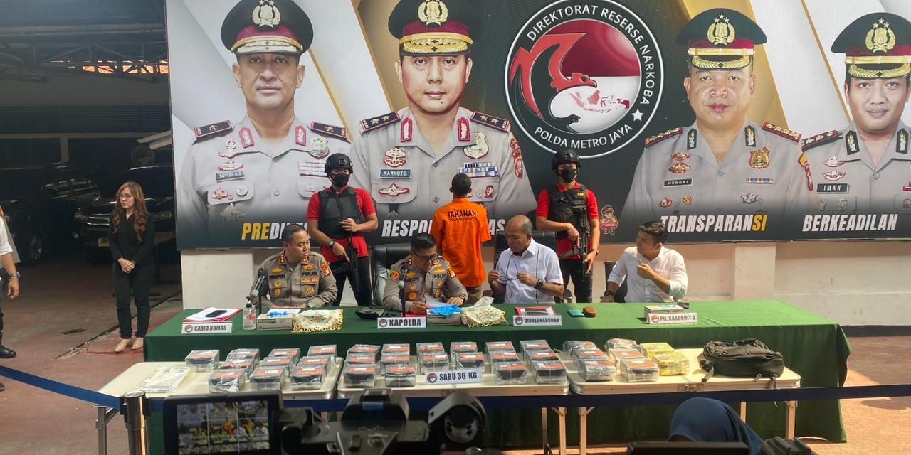 Ribuan Obat Terlarang Disita Polisi Dari Paket Makanan